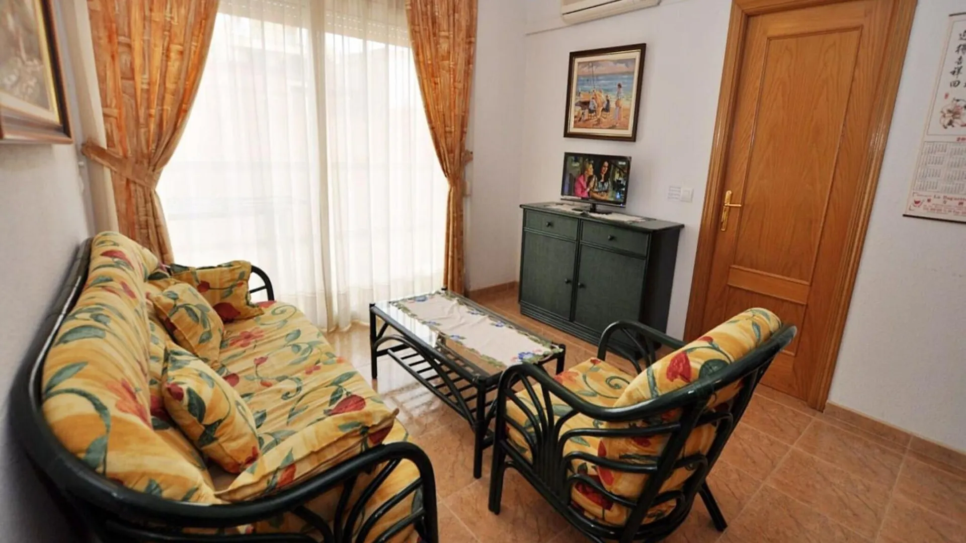 Apartment In Roses, 50 M From Beach