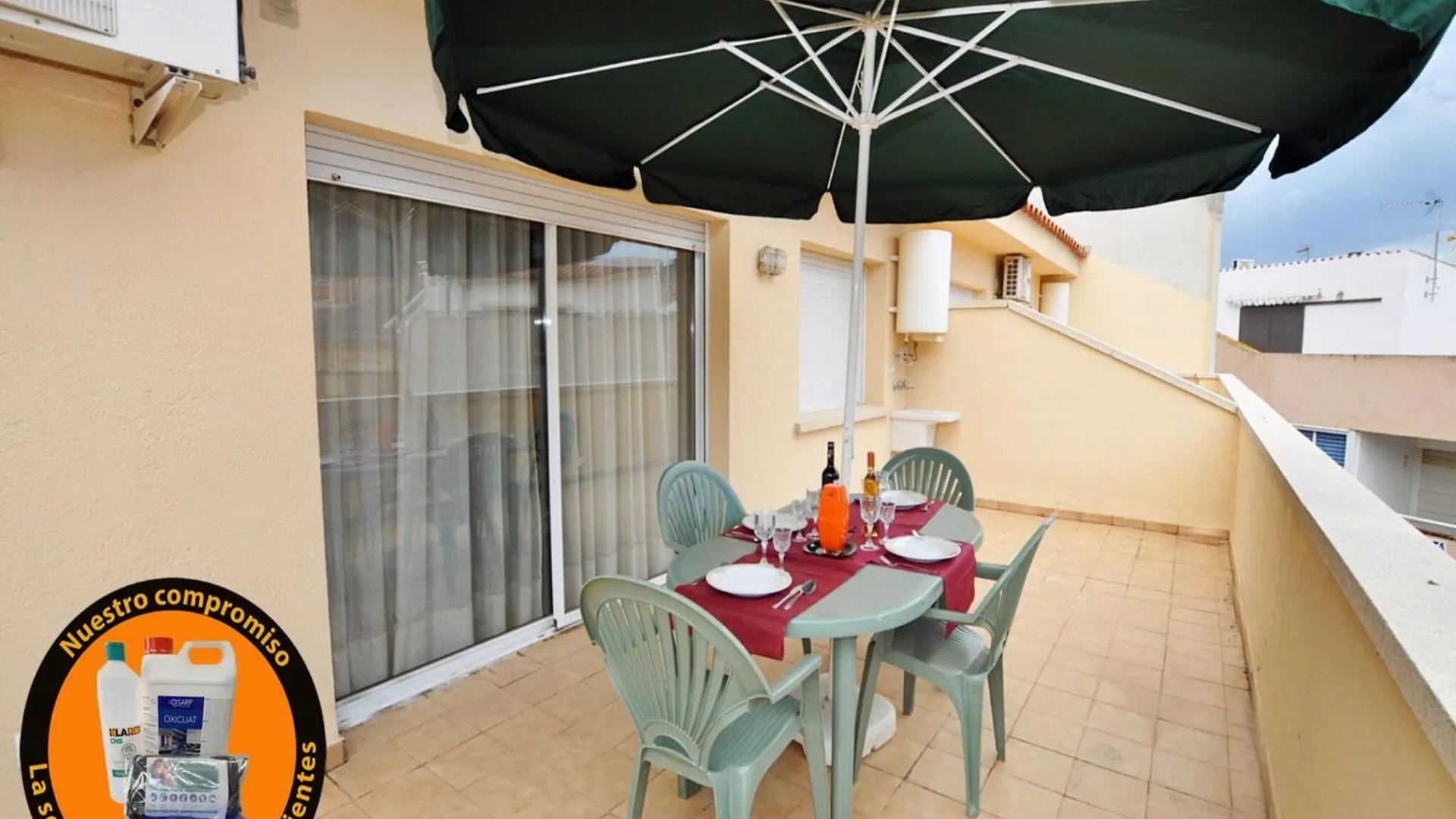 Apartment In Roses, 50 M From Beach Spain