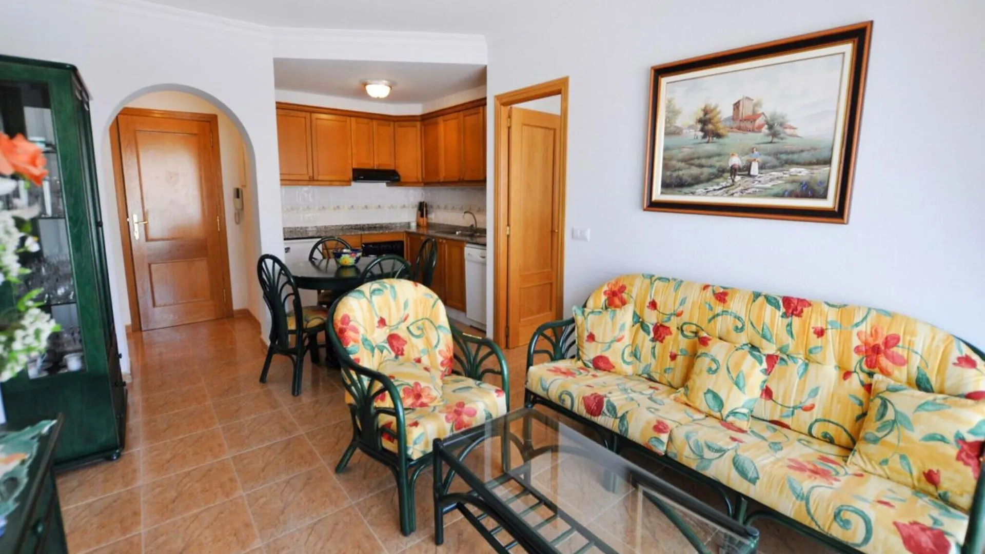 Apartment In Roses, 50 M From Beach contacts